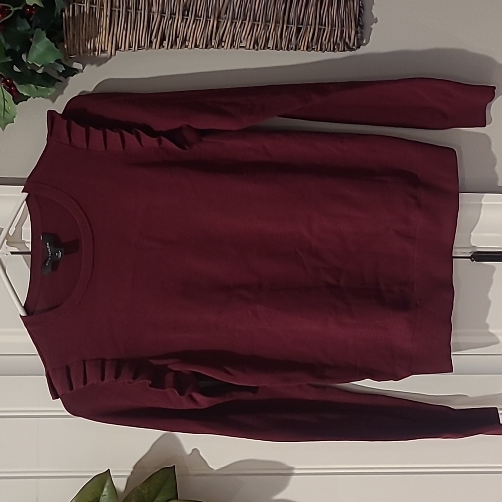 Ann Taylor Ruffle Shoulder Sweater XS NWT